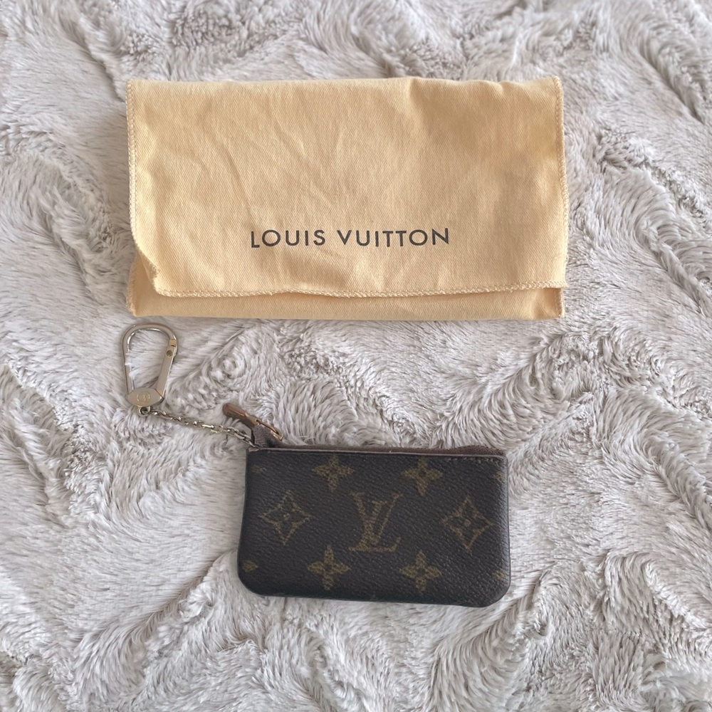 Louis Vuitton key pouch monogram canvas